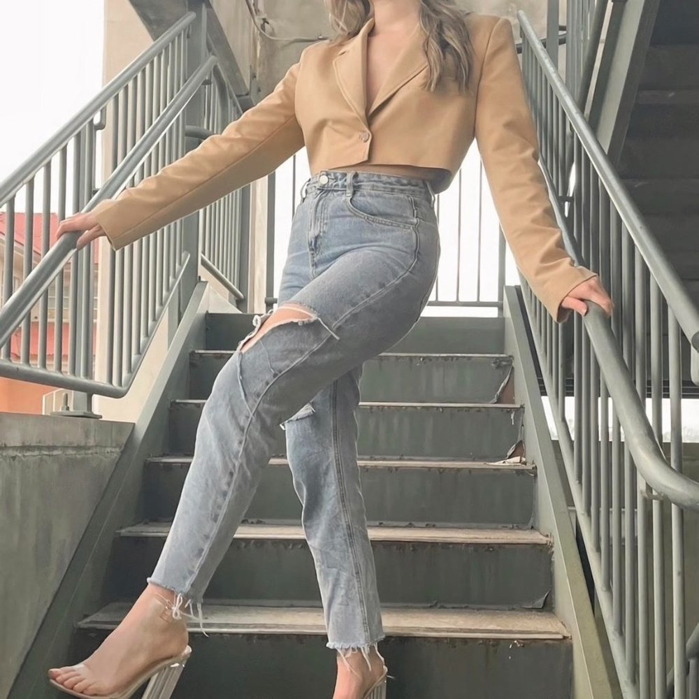 Cropped Blazer